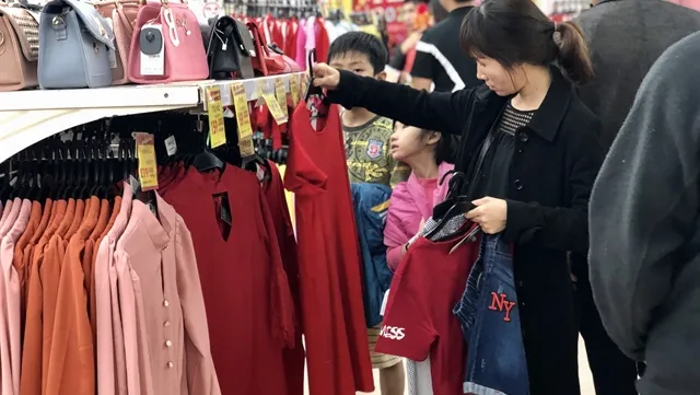 Retail sales hit four-year high