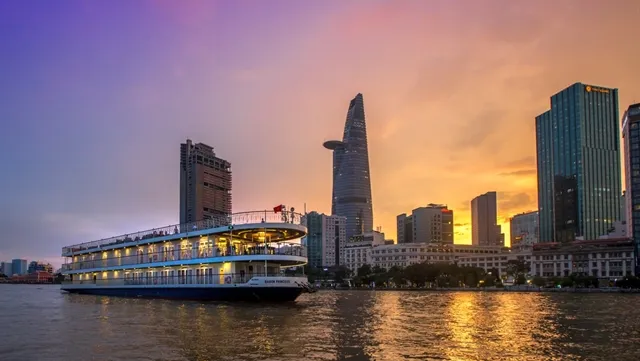 HCM City to crack down on Sài Gòn River encroachments