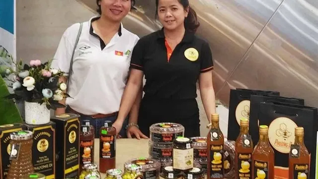 Sweet start-up brings Central Highlands honey to the world