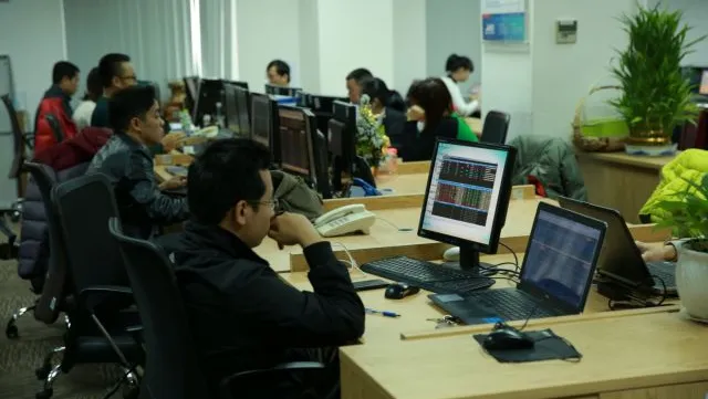 Low-cost buying helps offset global pressure on local stocks