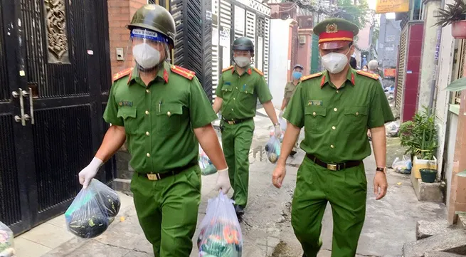 Ho Chi Minh City strives to bring life back to new normal