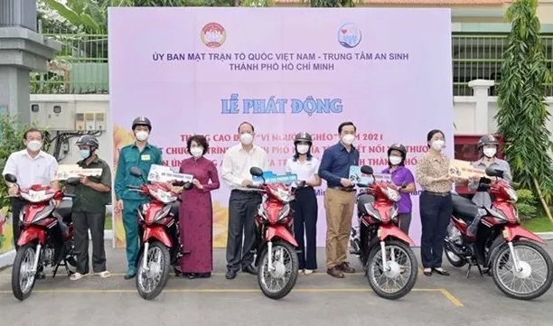 Ho Chi Minh City launches app connecting philanthropists with needy people