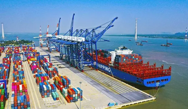 Import-export revenue forecast to hit new record in 2021: MoIT