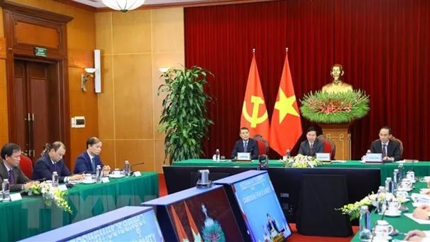 Vietnamese, Cambodian Party officials hold online talks