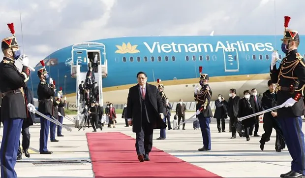 PM Pham Minh Chinh begins official visit to France
