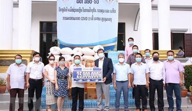 Vietnamese raise fund in support of Luang Prabang’s COVID-19 fight