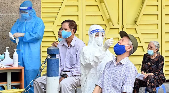 Vietnam reports 4,899 new COVID-19 cases