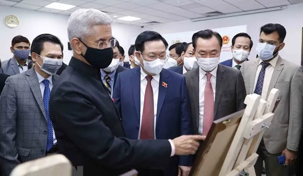 Photo exhibition spotlights 50 years of Vietnam – India ties in New Delhi