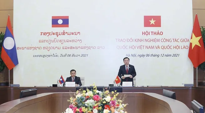 Vietnam, Laos share experience in parliamentary activities