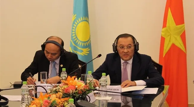 Vietnam, Kazakhstan need to expand cooperation: roundtable