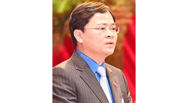 Enhancing education of revolutionary ideals and patriotism for young generation