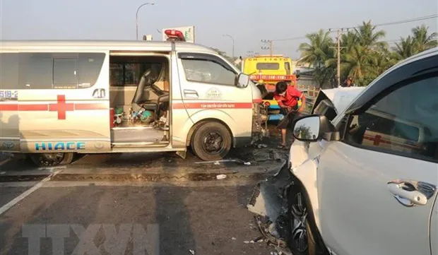 Traffic accidents kill 15, injure 23 on third day of lunar new year