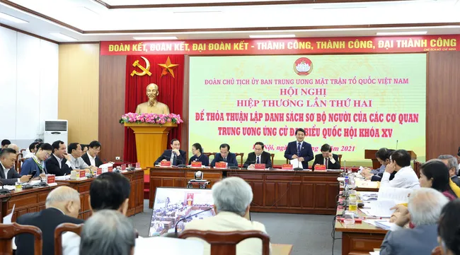 17 Politburo members to stand in upcoming National Assembly election