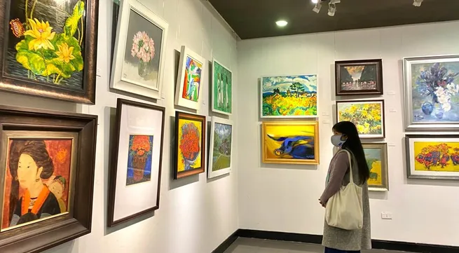 Fine art exhibition greets Party and Lunar New Year