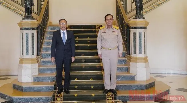 Thai PM attaches importance to strategic partnership with Vietnam