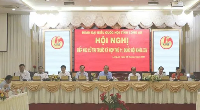 Deputy PM Truong Hoa Binh meets with Long An voters