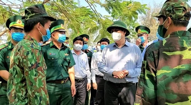 Vietnam tightens border control against complex development of COVID-19