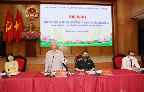 Party General Secretary Nguyen Phu Trong meets voters in Hanoi