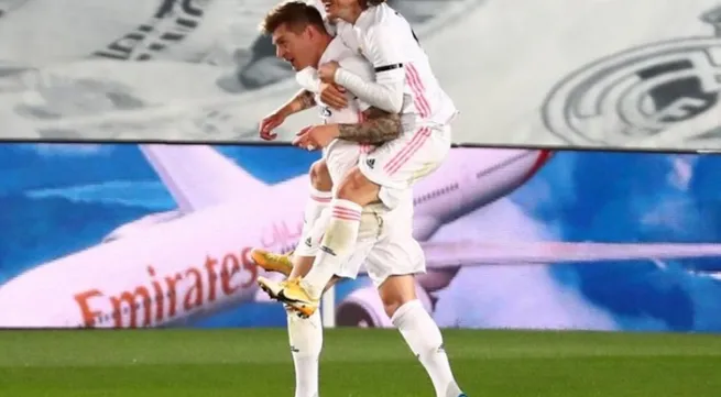 Relentless Real beat Barca to take La Liga lead