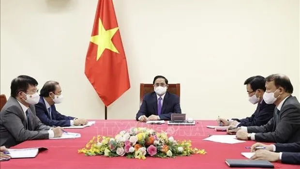 Vietnamese, Canadian PMs hold phone talks