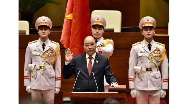 Nguyen Xuan Phuc elected as State President