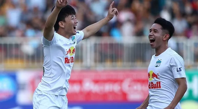 Hoang Anh Gia Lai dominate V.League 1’s monthly awards for April 2021