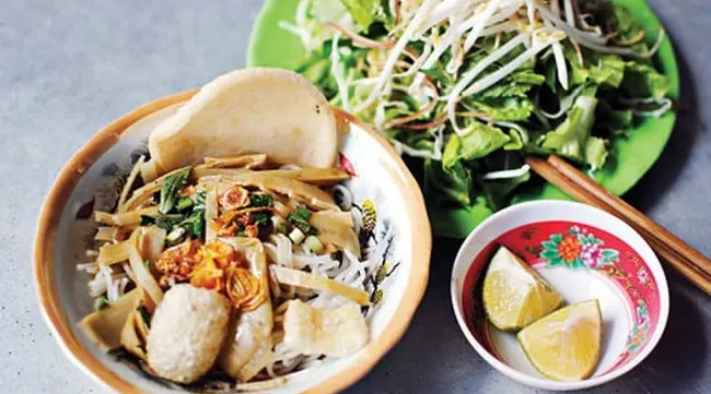 ‘Bun mam cua’: A don’t miss Pleiku special