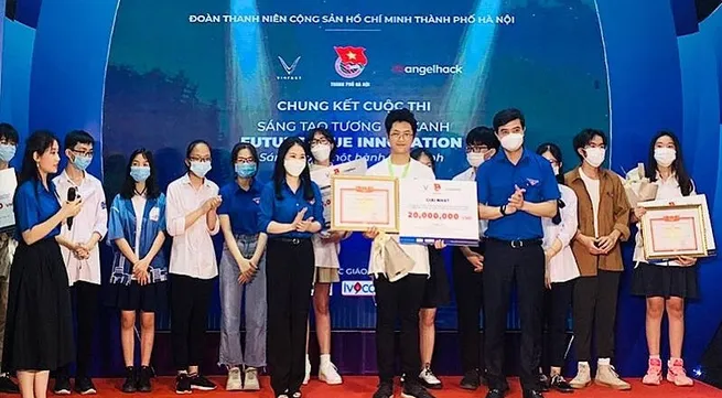 Winners of Future Blue Innovation Competition honoured