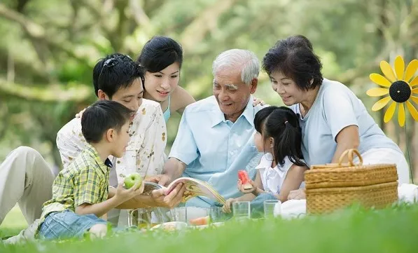 Building a happy family is the foundation for building a happy society