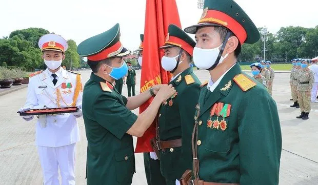 Staff of Level-2 Field Hospital No.2 pay homage to late President Ho Chi Minh