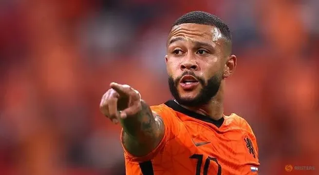 Barcelona to sign Netherlands forward Depay