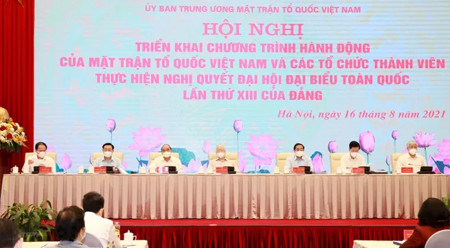 Party leader attends Vietnam Fatherland Front's national conference