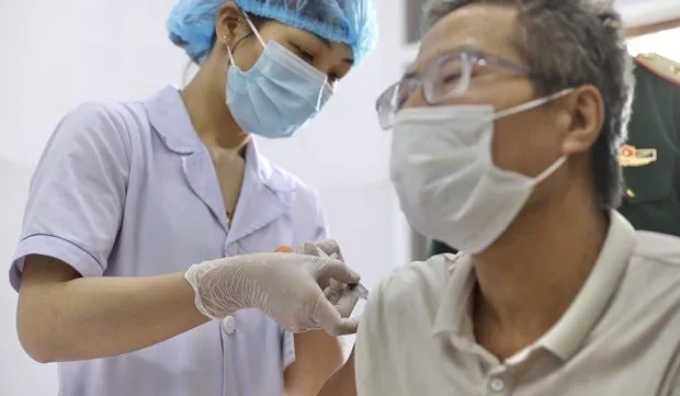 Donations for national COVID-19 vaccine fund reach over VND8.04 trillion