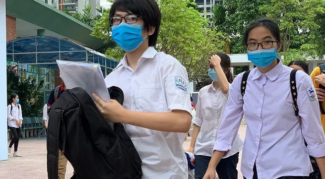 Hanoi to consider bye for students in second phase of high school graduation exams