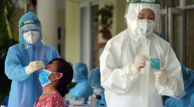 Hanoi logs 29 new COVID-19 cases, conducts mass testing