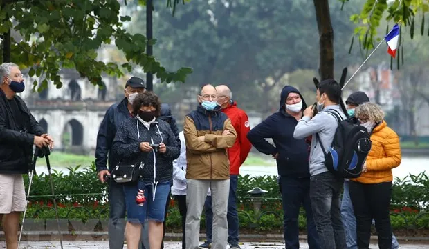 No penalties for overstaying during national social distancing