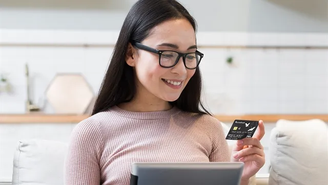 Sacombank launches promotions for JCB cards, new combo accounts