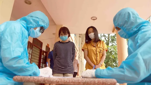 Quarantines completed, provinces send citizens home