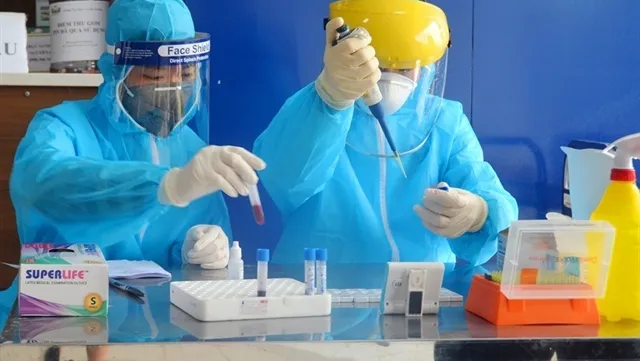 VN must keep close watch on COVID-19 despite few new cases: health experts