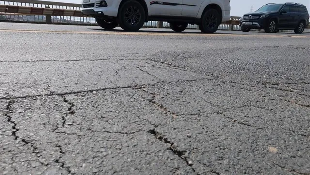 Repairs of Thăng Long Bridge must be completed by September: ministry