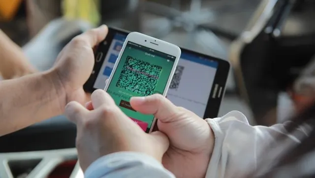 Hà Nội promotes cashless payment, e-commerce