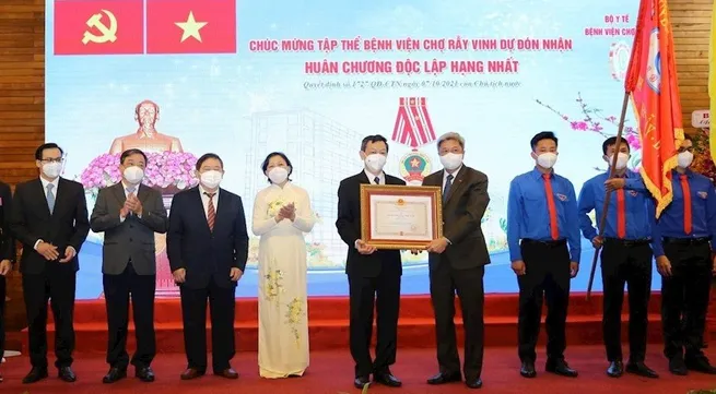 Cho Ray Hospital honoured with First-Class Independence Order