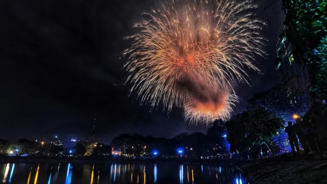 Hanoi to set off fireworks from one single location on Lunar New Year's Eve