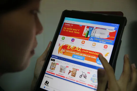 Vietnam accounts for 15% of ASEAN's total online shopping market