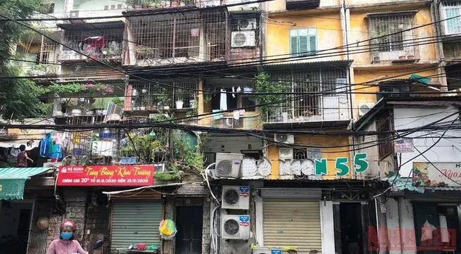 Hanoi to speed up renovations of old apartment buildings