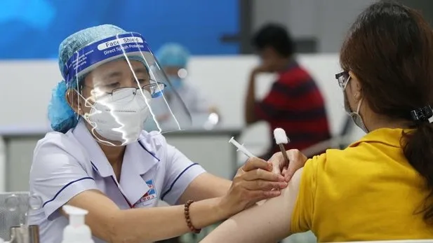 Ho Chi Minh City aims to complete injection of COVID-19 booster doses within next January