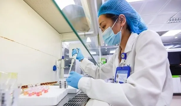 PM demands stronger anti-pandemic actions in face of Omicron