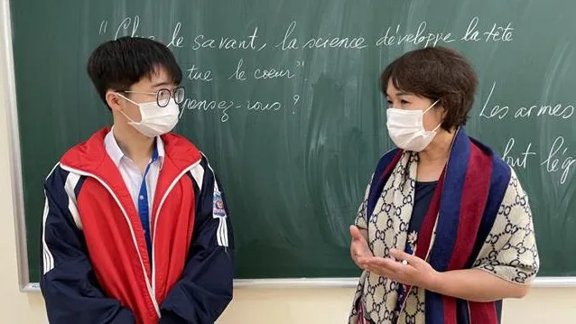 Vietnamese students win prizes at French Olympiad