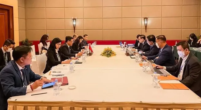 Vietnamese and Cambodian ministers discuss enhancing trade cooperation