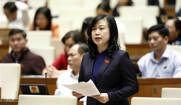 Health Minister explains implementation of health insurance policy